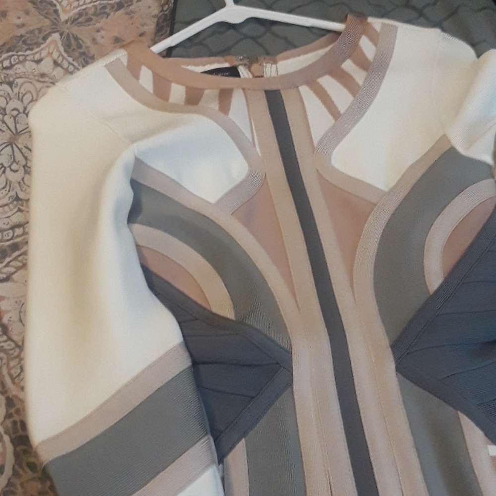 Dress - Picture 3 of 5